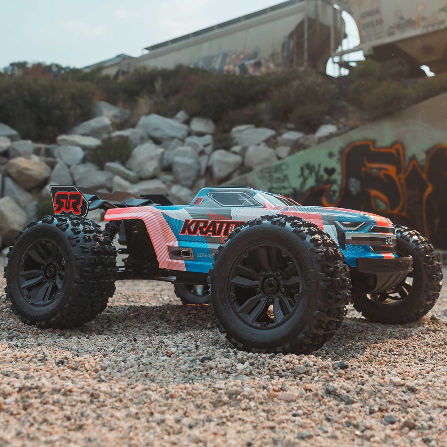 1/8 KRATON 4X4 6S BLX BRUSHLESS V6 SPEED TRUCK RTR (Blue/Orange)