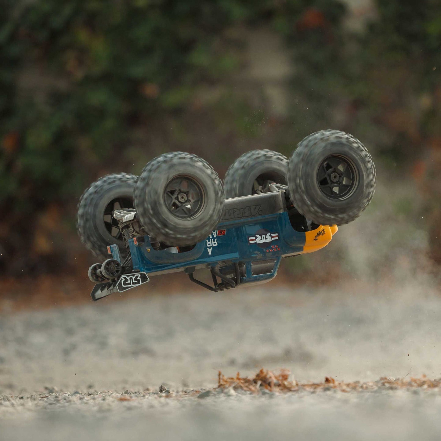 1/8 NOTORIOUS 4X4 6S BLX BRUSHLESS V6 STUNT TRUCK RTR (Blue)