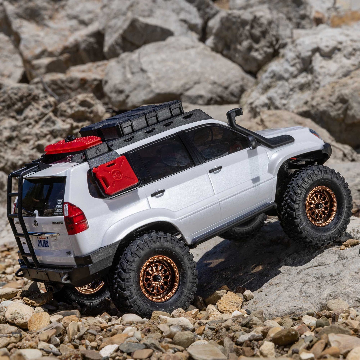 1/24 SCX24 Lexus GX 470 4X4 RTR Brushed Rock Crawler (Battery & Charger Included), White