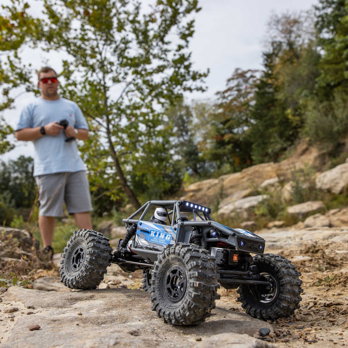 1/18 UTB18 Capra 4WS 4X4 RTR Brushed Rock Crawler (Battery & Charger Included), Blue