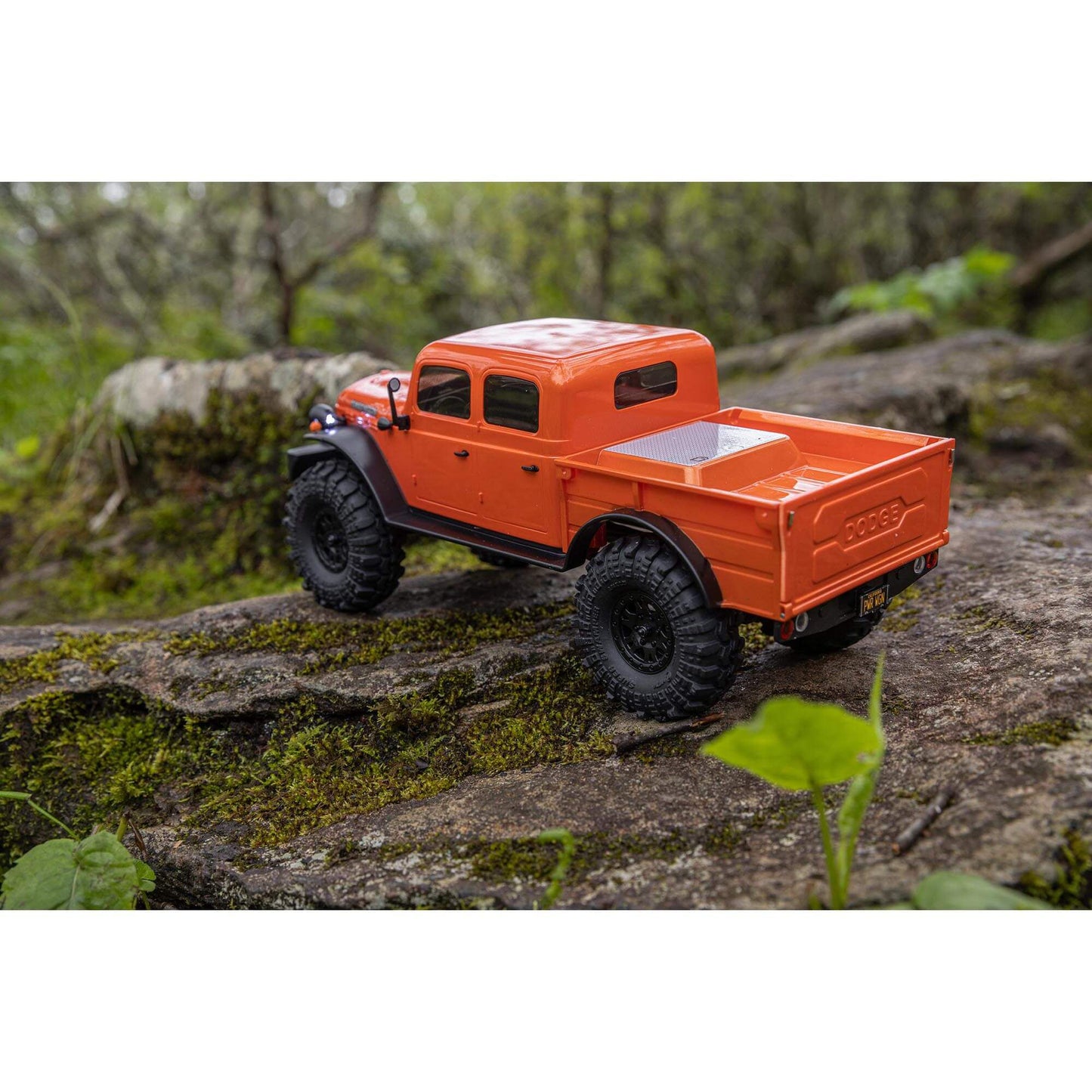 Axial 1/24 SCX24 Dodge Power Wagon 4WD Rock Crawler Brushed RTR, Orange