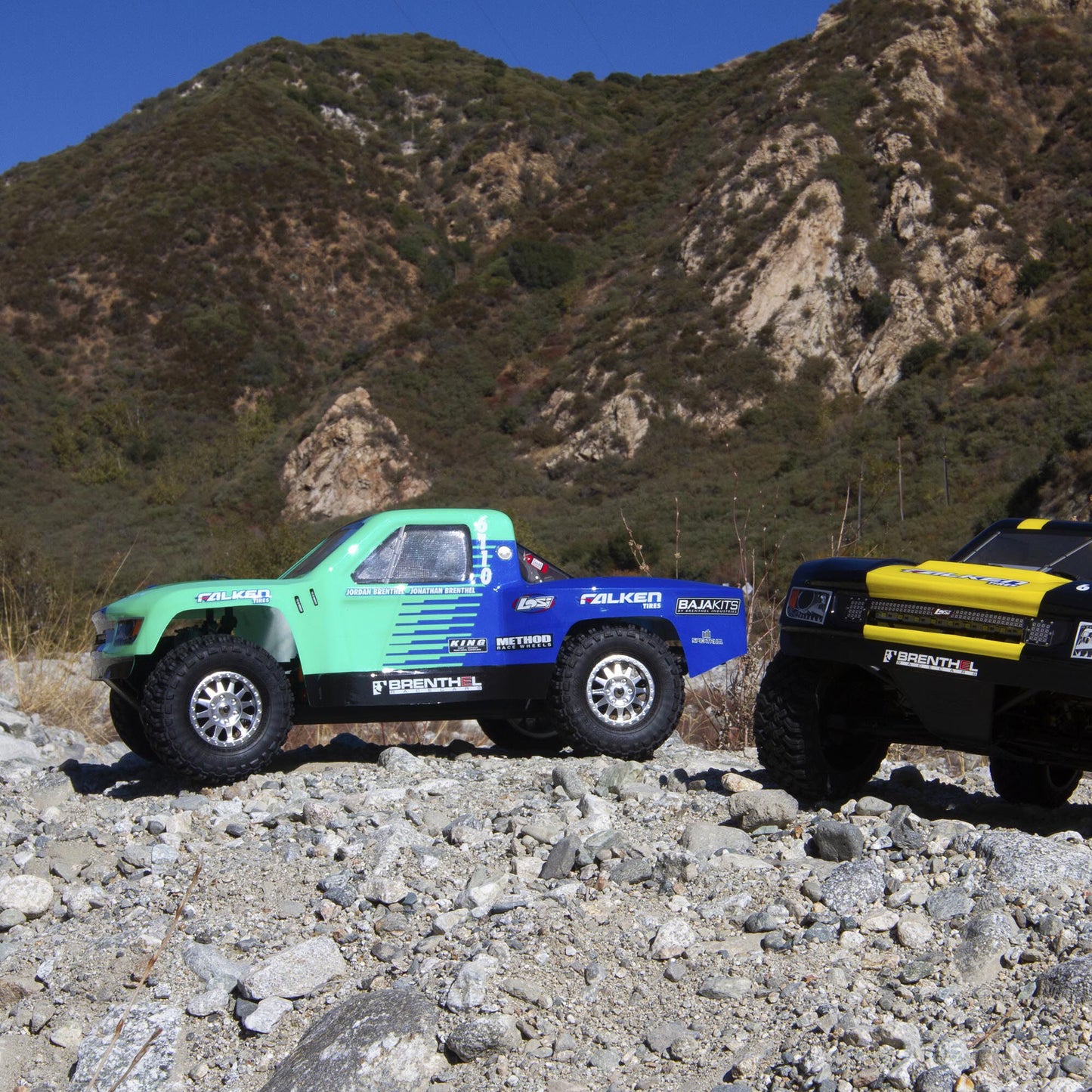 1/10 TENACITY TT Pro 4X4 Brushless SCT RTR with DX3 & Smart, Falken