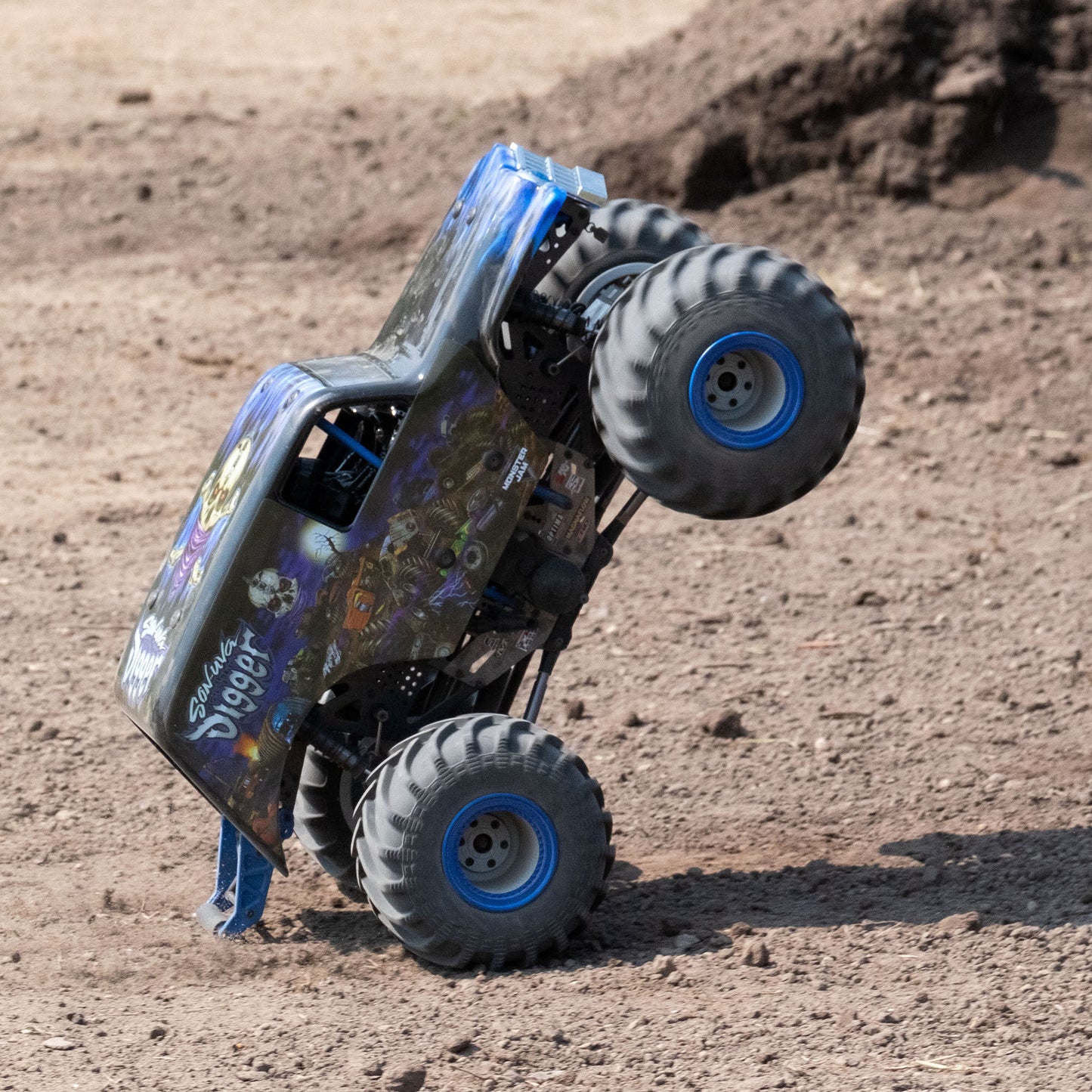 Losi LMT:4wd Solid Axle Monster Truck, SonUvaDigger:RTR