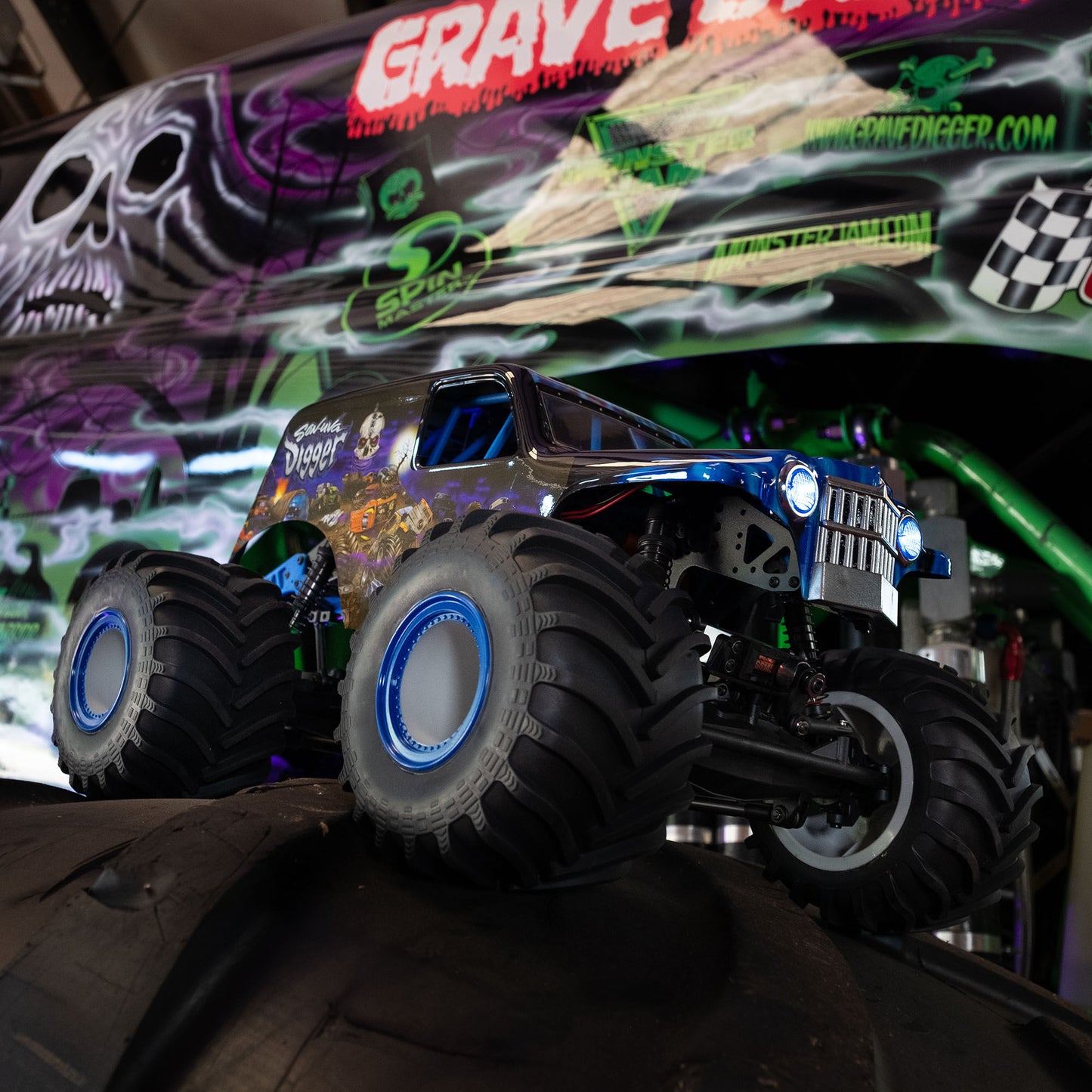 Losi LMT:4wd Solid Axle Monster Truck, SonUvaDigger:RTR